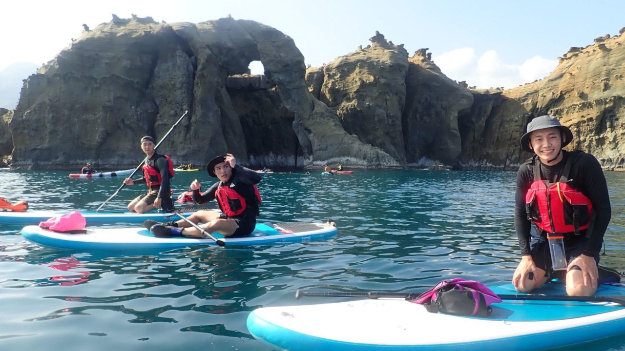 基隆象鼻岩最夯秘境划 SUP 立槳，體驗從海上欣賞象鼻岩