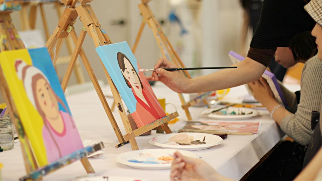 【繪畫體驗｜PAINT SIP 畫飲】Romero 普普肖像畫，享受色彩最純粹的快樂！